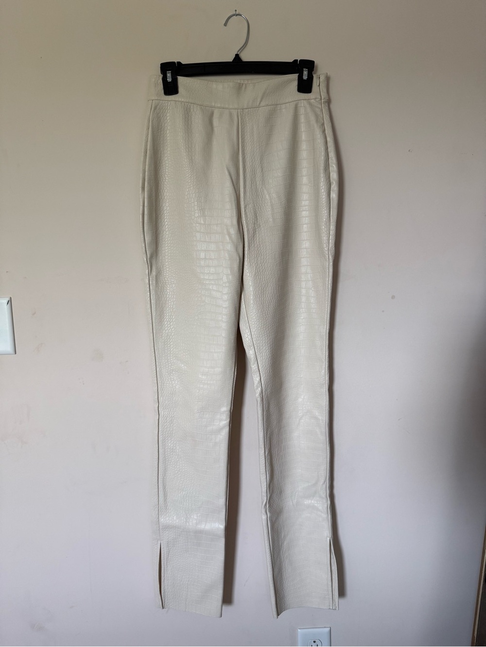 MESHKI Cream Croc Embossed Faux Leather Pants Size M
